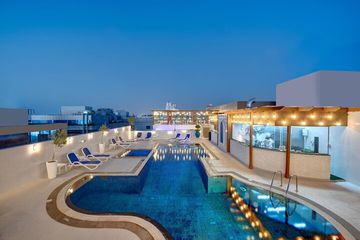 Pool 55 of 79