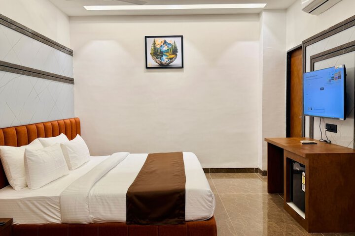 Room 14 of 124