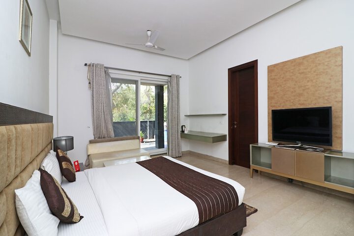 Room 19 of 28