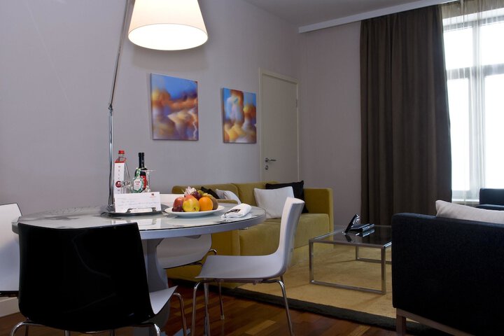 Room 21 of 101