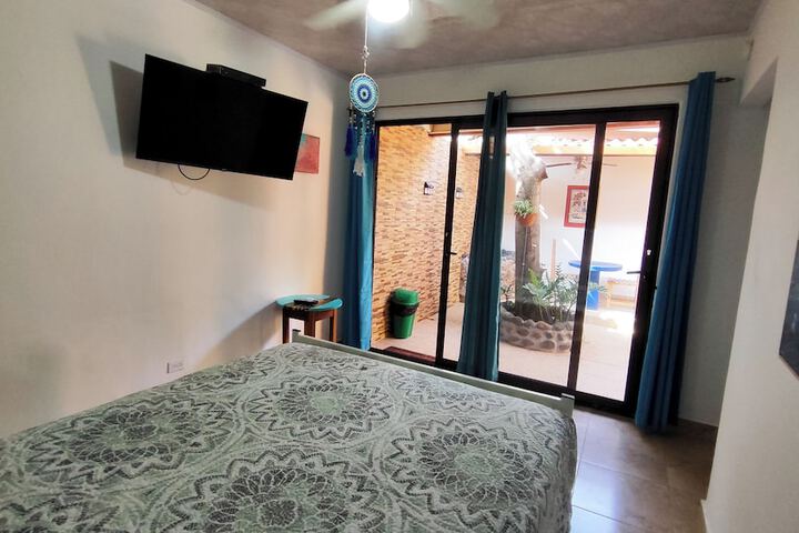 Room 16 of 50