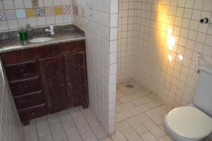 Clean Restrooms