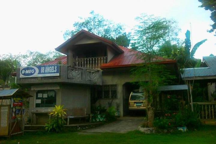 Mercs Homestay
