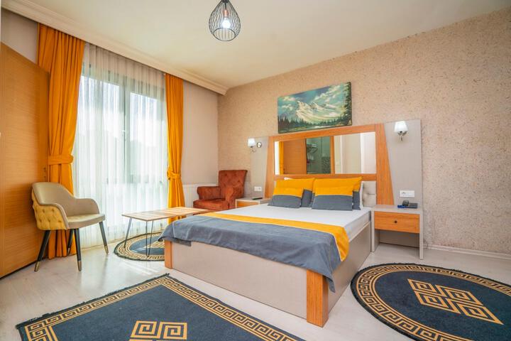 Room 15 of 21