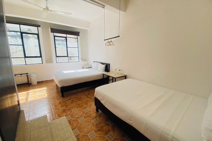 Room 6 of 22