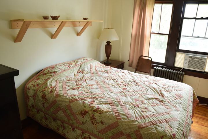 Room 16 of 151