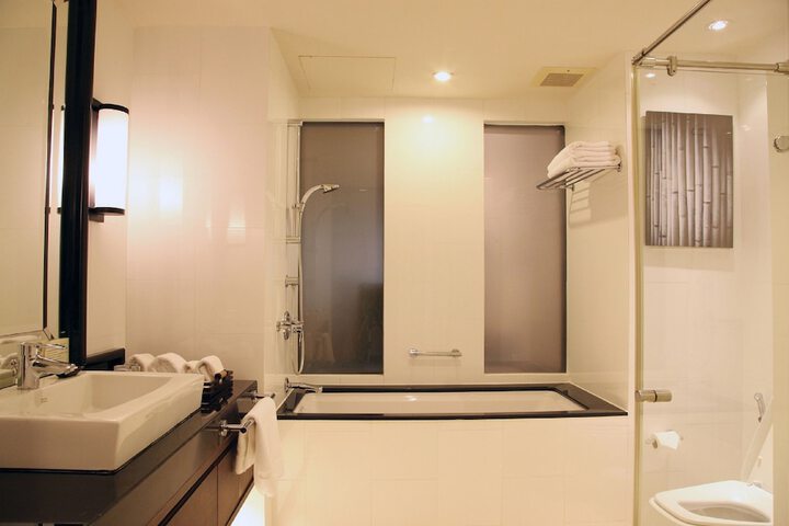 Room 31 of 40