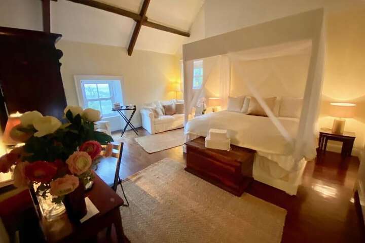 Room 2 of 81