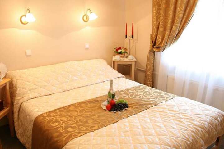 Room 13 of 21