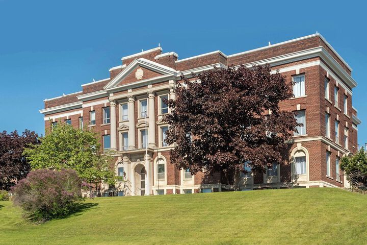 The Courthouse Hotel an Ascend Collection Hotel in Thunder Bay, ON