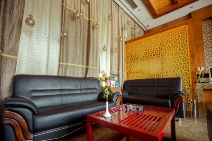 D6 Hotel (Chengdu Moore International)
