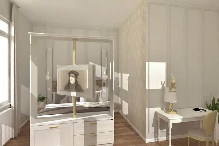 Room 9 of 38