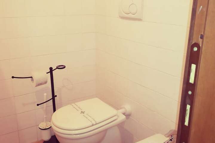 Room 56 of 100