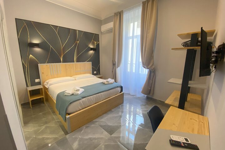 Room 2 of 19