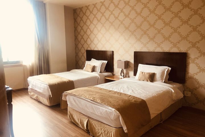 Room 7 of 44