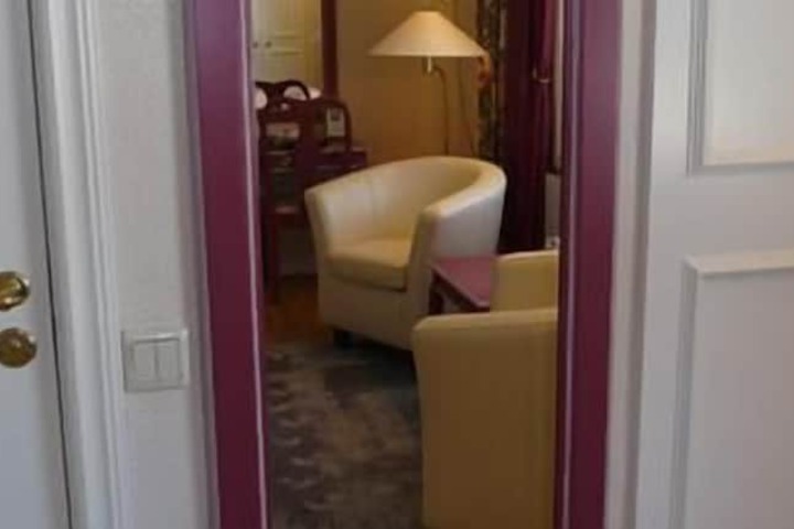 Room 39 of 83