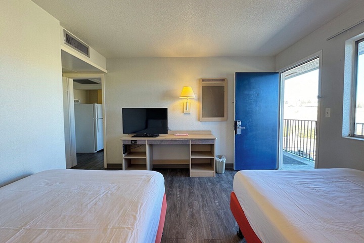 Room 19 of 75
