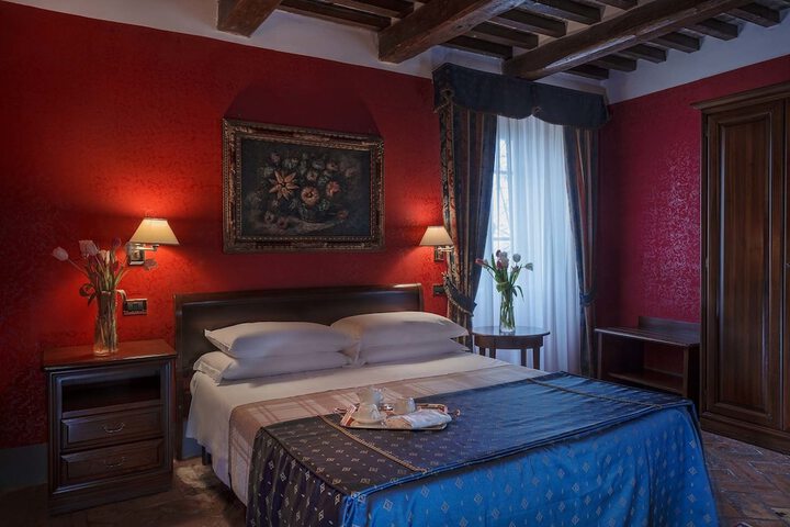 Room 4 of 29