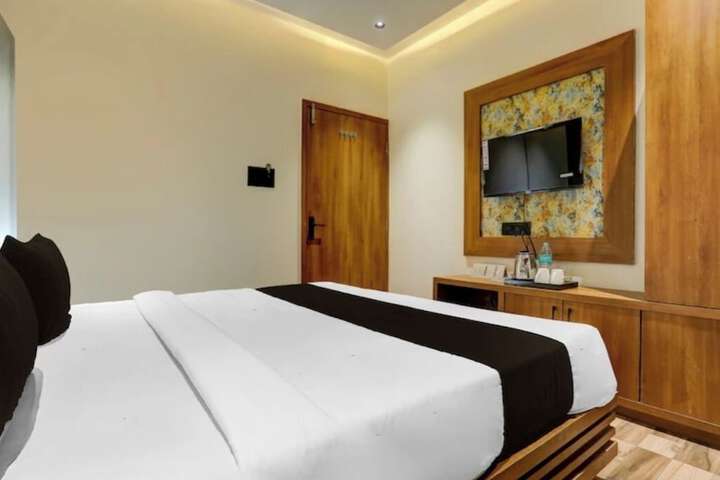 Room 3 of 13