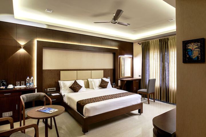 Room 2 of 42