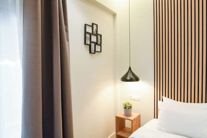 Room 22 of 151
