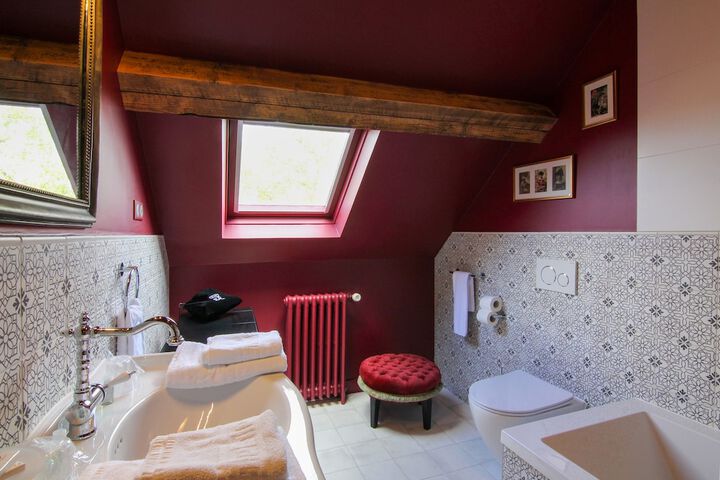Room 44 of 75