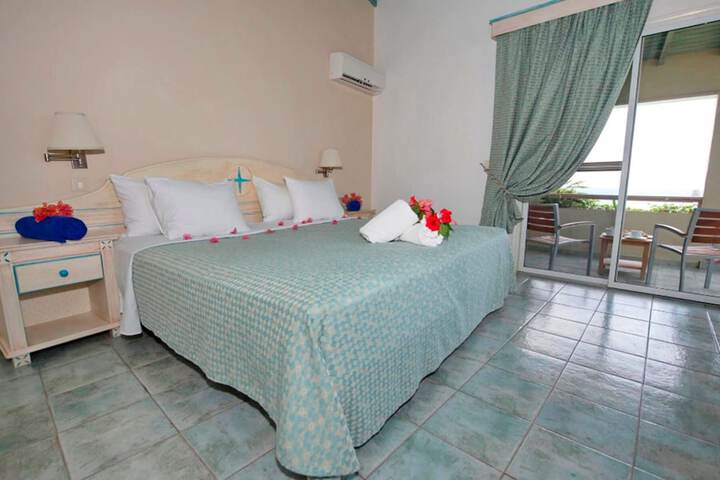 Room 4 of 60