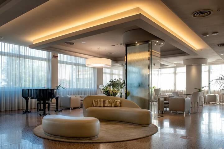 Lobby Photos