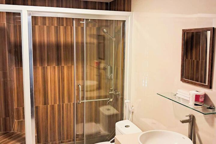 Room 40 of 64