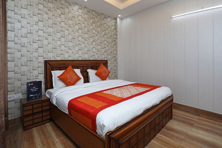 Room 5 of 26