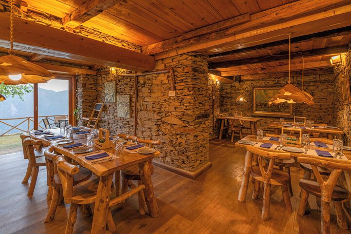 Dining 57 of 81
