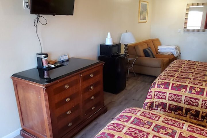 1 King Bed (4 of 65)