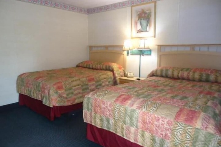 Room 8 of 30