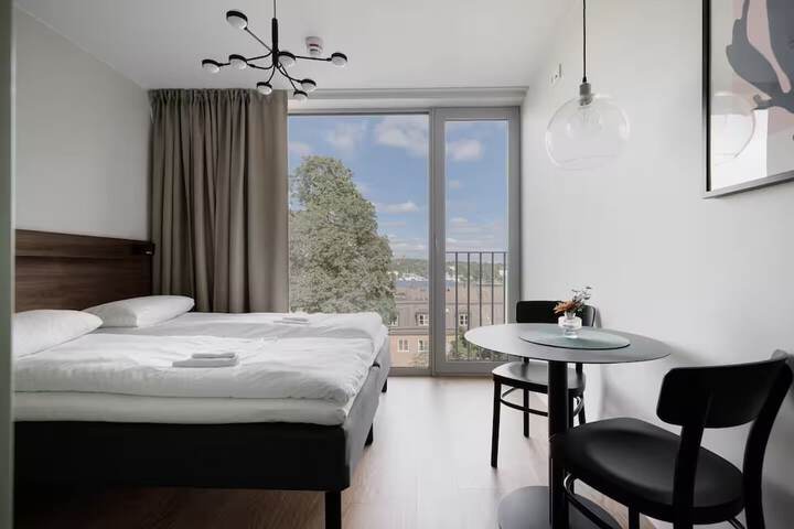 Room 47 of 162