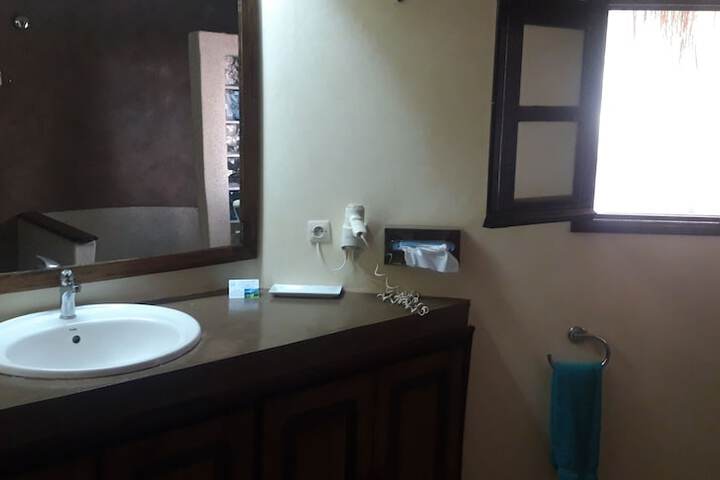 Room 21 of 68