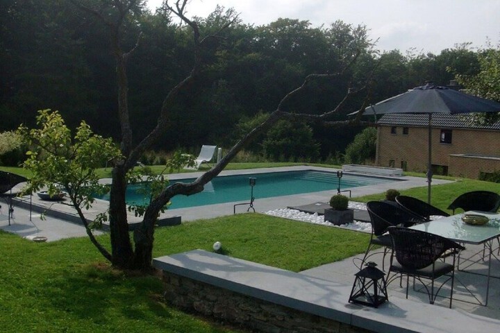 Pool 18 of 33