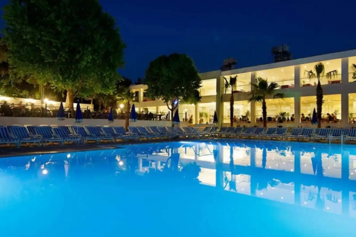 Side Nusso Beach Club