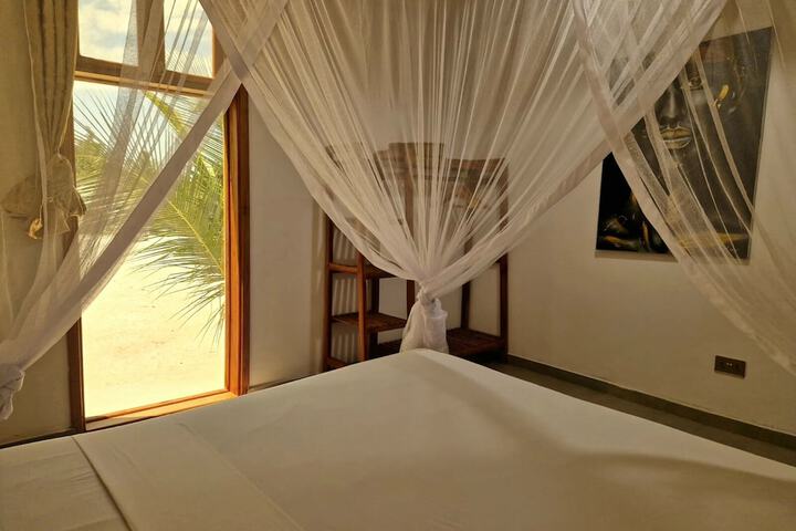 Room 22 of 53