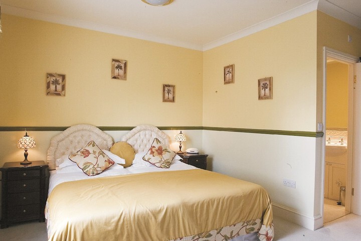 Room 2 of 29