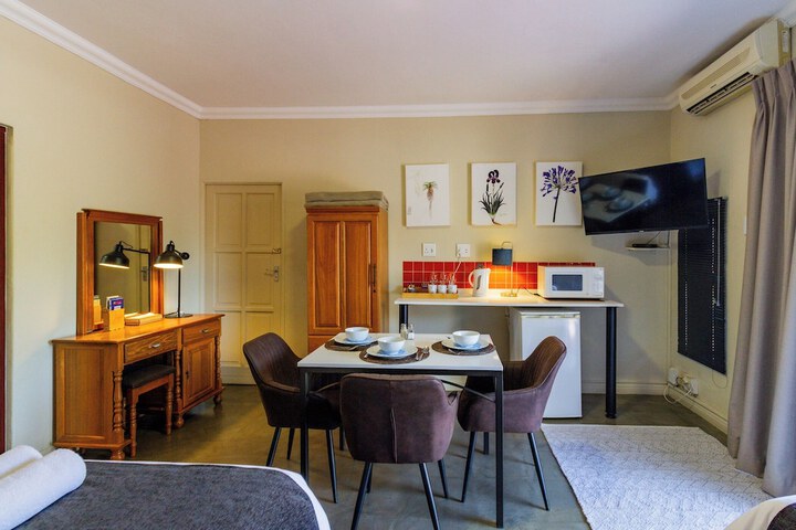 Room 18 of 42