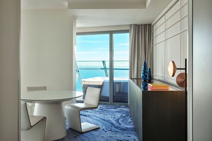 Room 47 of 246