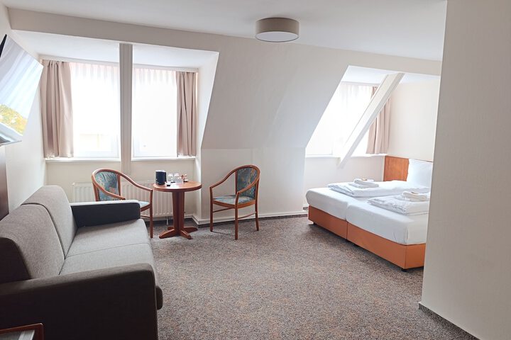 Room 20 of 36