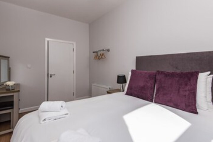 Room 43 of 65