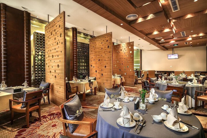 Dining 168 of 225