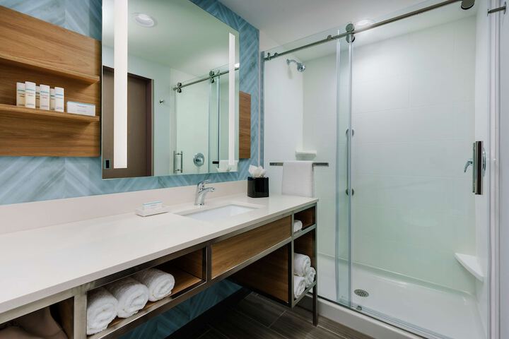 Bathroom shower