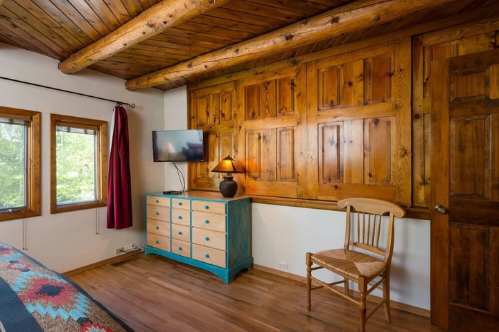 Room 3 of 15