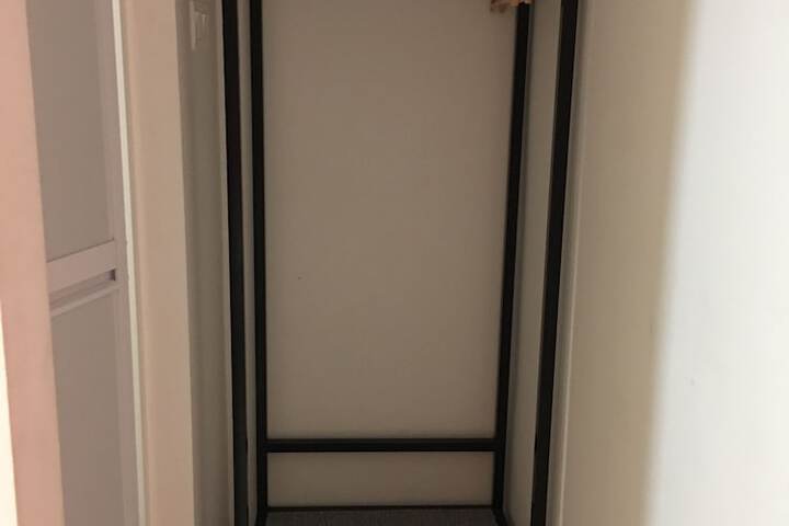 Room 21 of 34