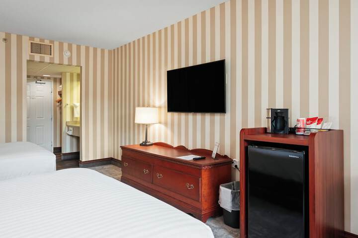 Room 45 of 99