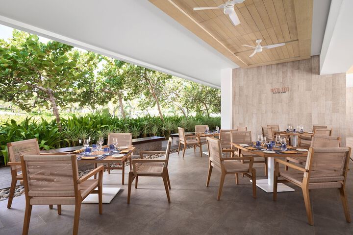 Dining 204 of 320