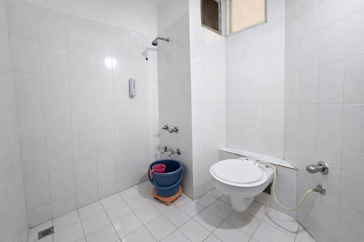 Room 16 of 24